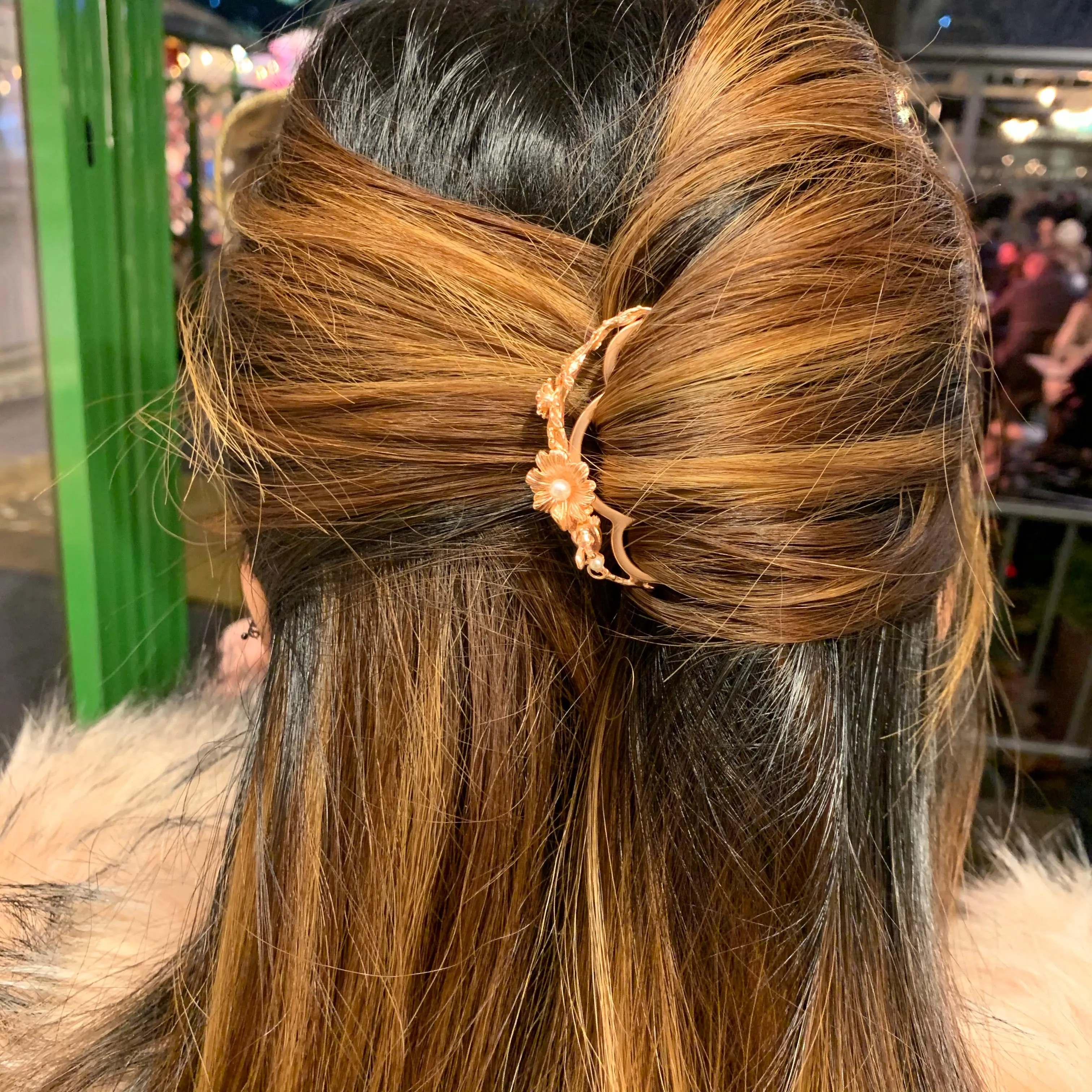 Bunny in a Flower Meadow Hair Prong