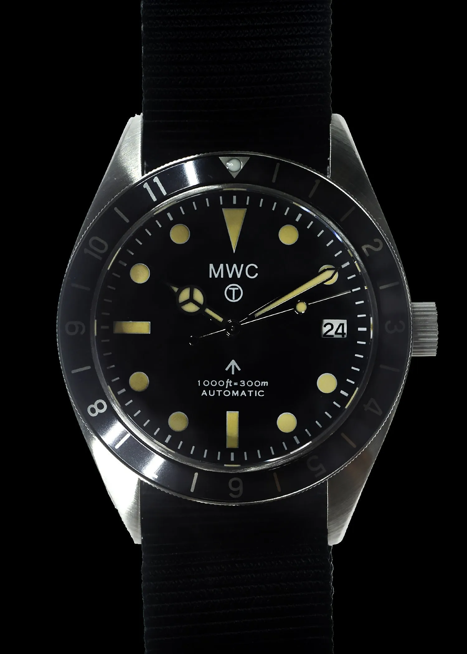 MWC Classic 1960s Pattern Dual Time Zone Automatic Divers Watch with Retro Luminous Paint and Sapphire Crystal