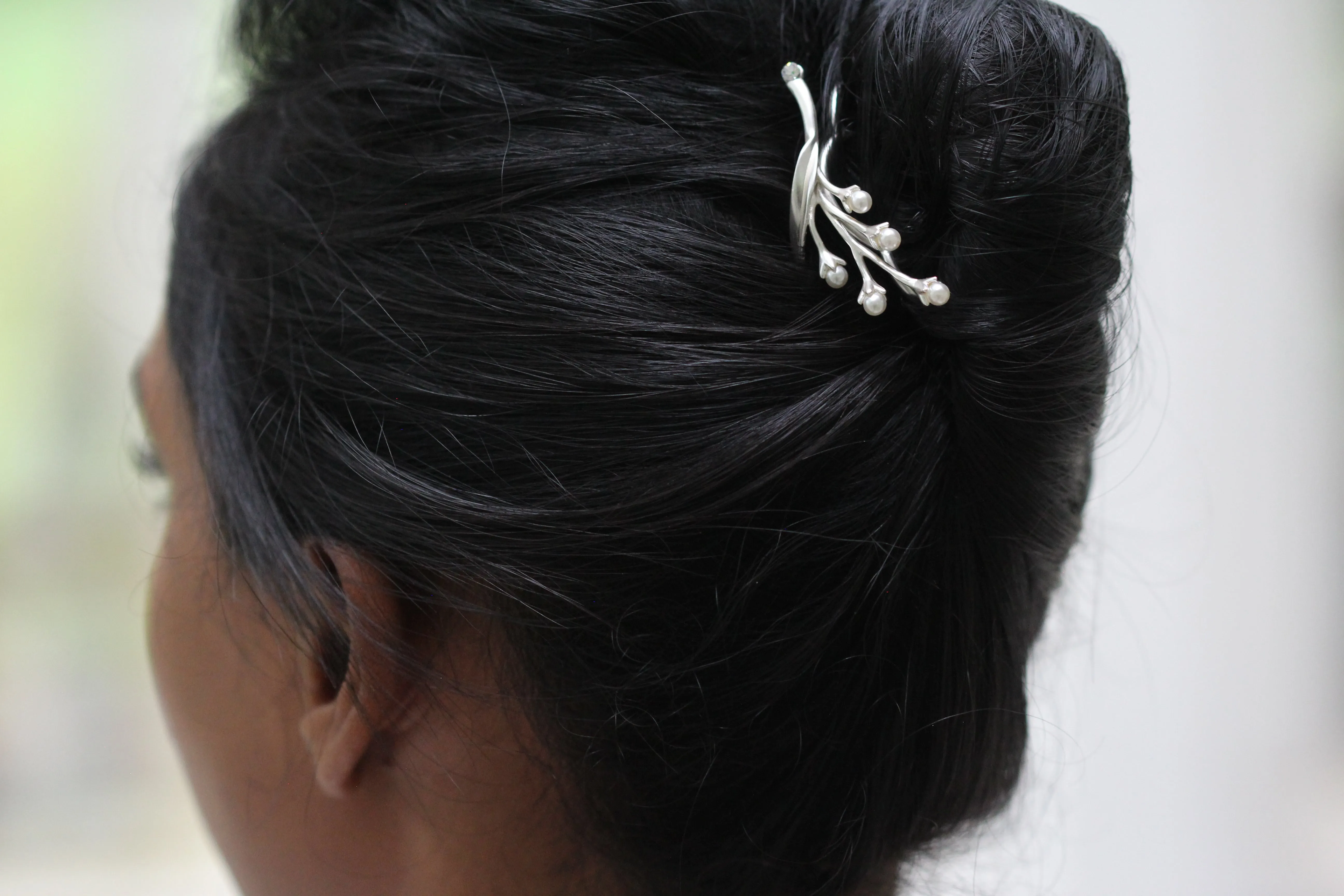 Pearls Bouquet Floral Hair Prong